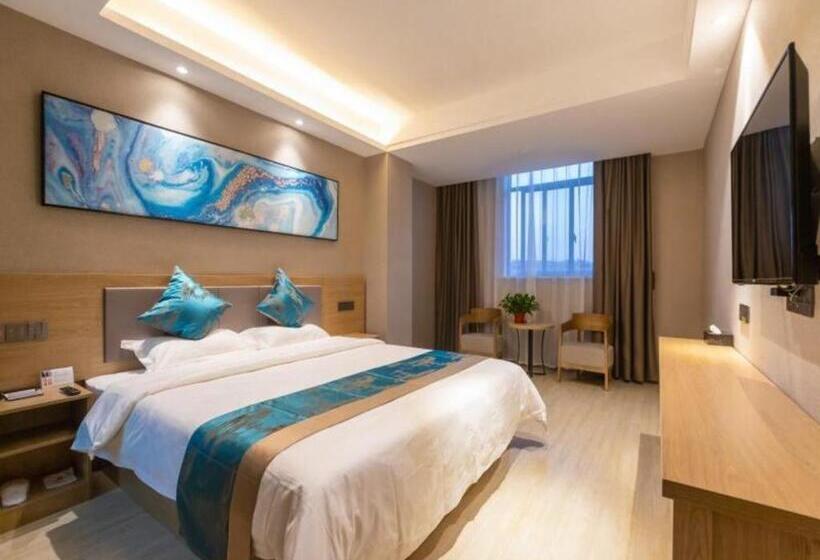 Shell Hotel Zhenjiang Danyang Baibaiban People Square