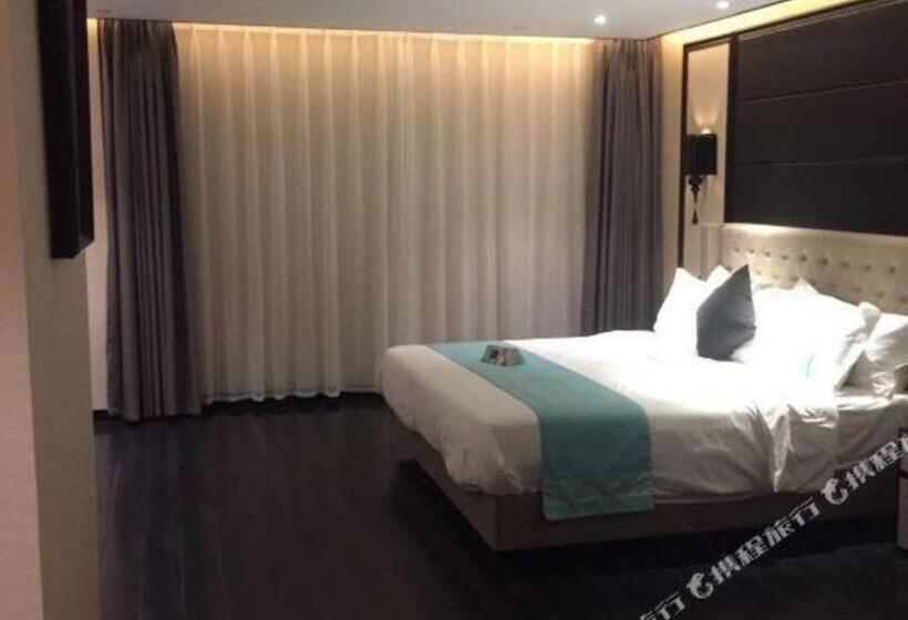 Xana Hotelle· Shijiazhuang Yaqing Street