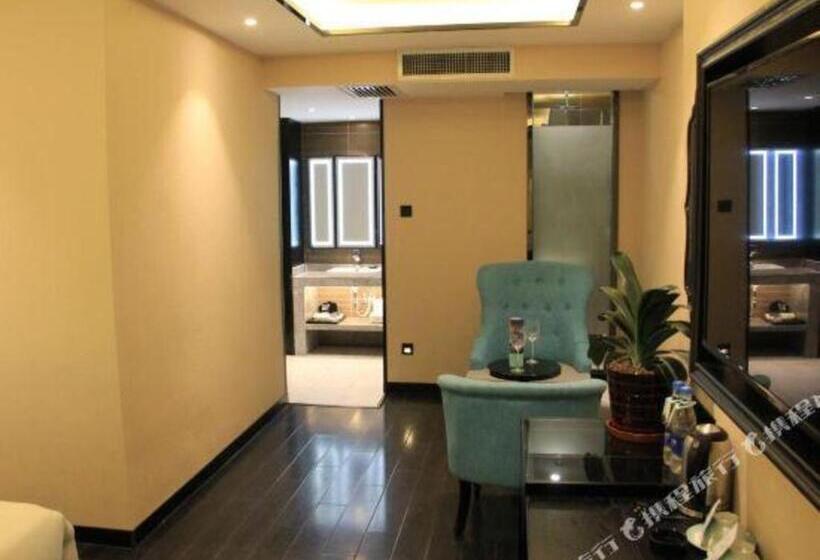 Xana Hotelle· Shijiazhuang Yaqing Street