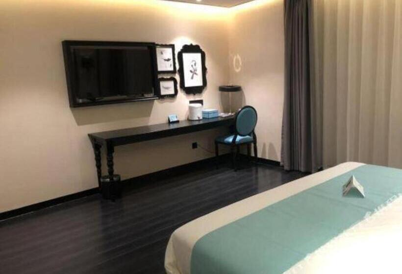 Xana Hotelle· Shijiazhuang Yaqing Street