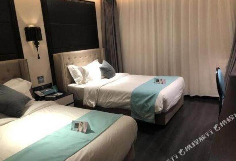 Xana Hotelle· Shijiazhuang Yaqing Street