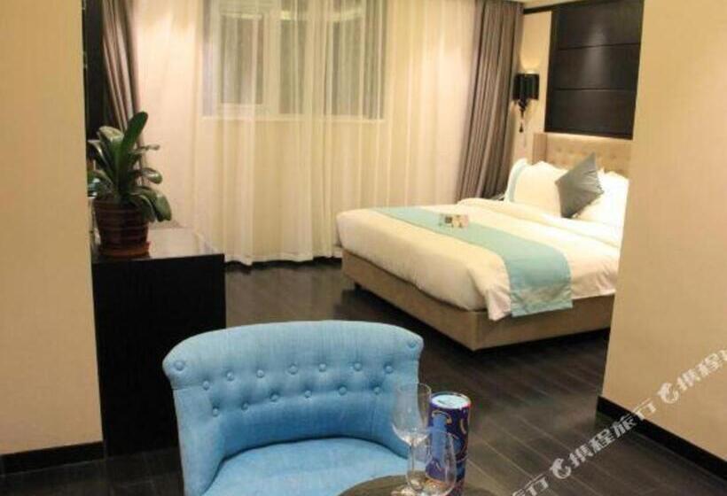 Xana Hotelle· Shijiazhuang Yaqing Street