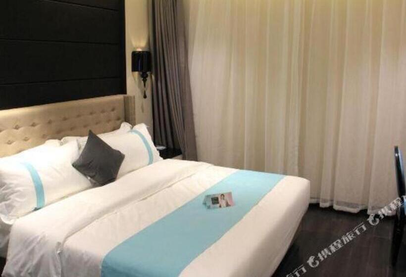 Xana Hotelle· Shijiazhuang Yaqing Street