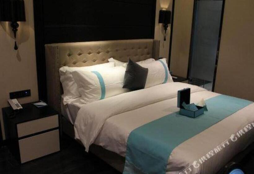 Xana Hotelle· Shijiazhuang Yaqing Street