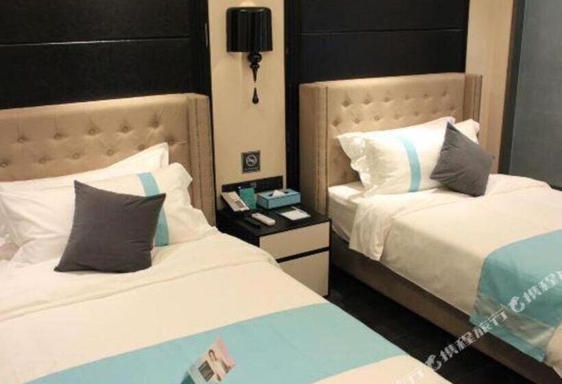 Xana Hotelle· Shijiazhuang Yaqing Street