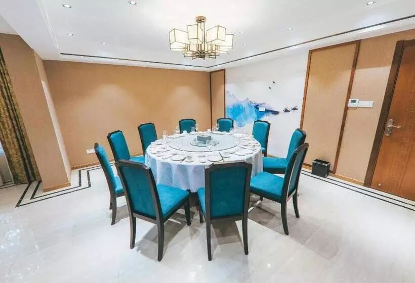 Zmax Hotels Wuhan East Lake