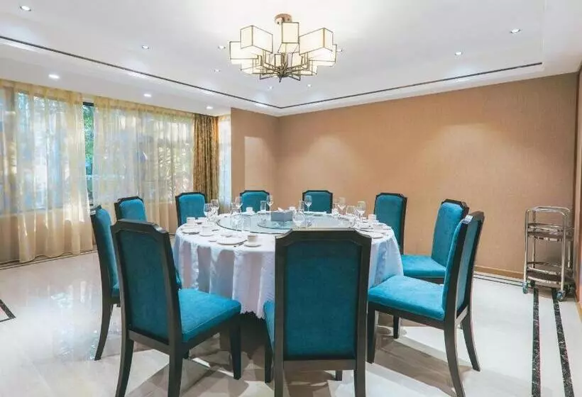Zmax Hotels Wuhan East Lake