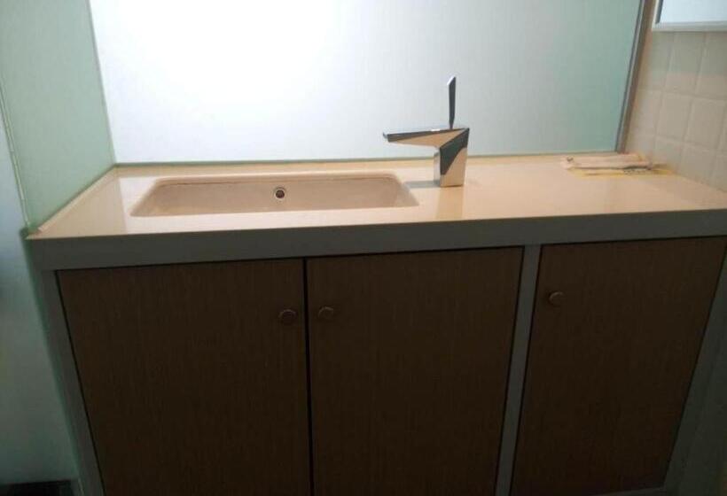 7 Days Hotel Xinyang Mall North Passenger Terminal