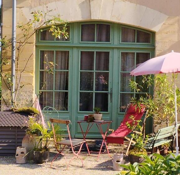 צימר Aux Chambres Du Bourg