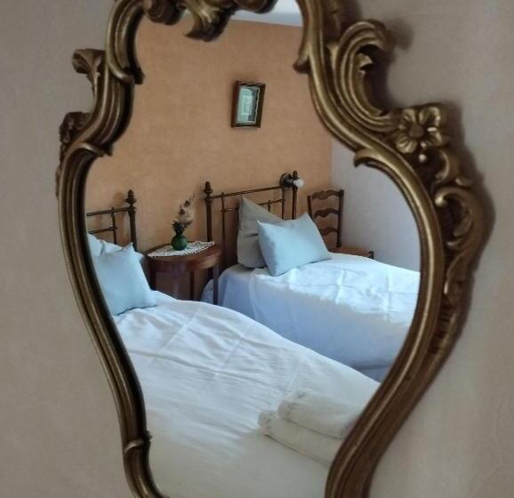 צימר Aux Chambres Du Bourg