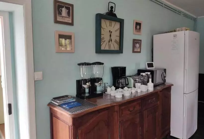 Aamiaismajoitus (B&B) Marianne Cottage Chambre D Hotes