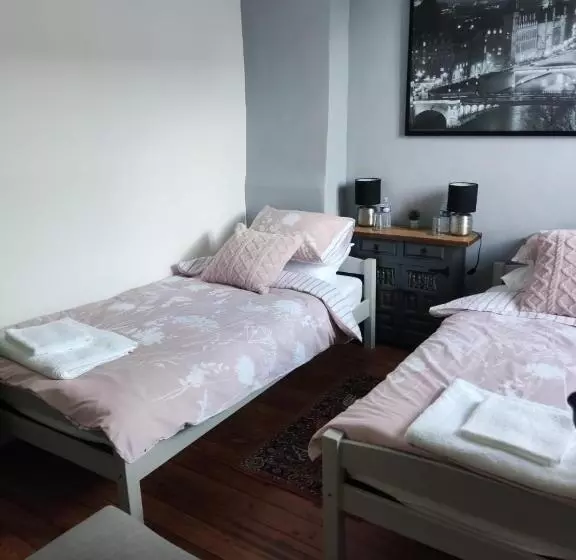 Aamiaismajoitus (B&B) Marianne Cottage Chambre D Hotes