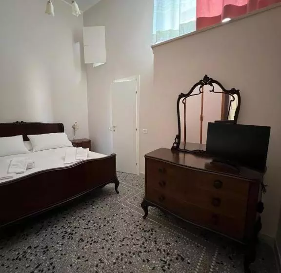 ベッドアンドブレックファースト Palazzo N.d. Maria Addolorata Campa Alari