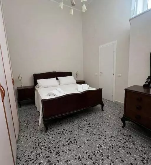 ベッドアンドブレックファースト Palazzo N.d. Maria Addolorata Campa Alari