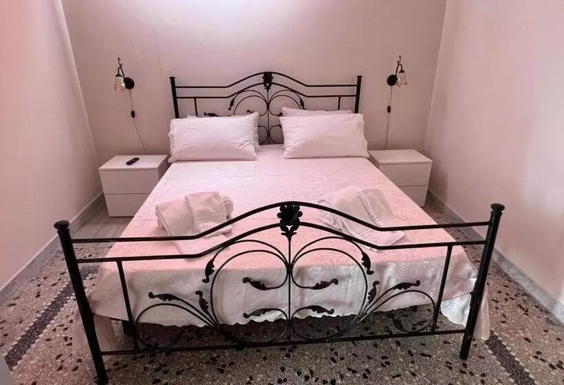 ベッドアンドブレックファースト Palazzo N.d. Maria Addolorata Campa Alari