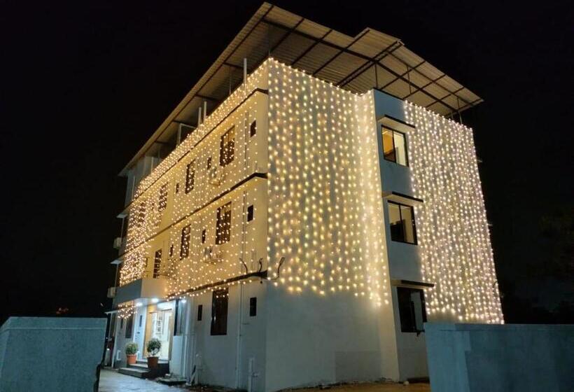 Hotel Aayan Residency Boarding & Lodging