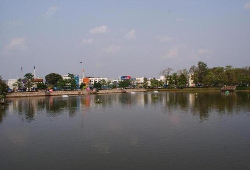 Hotel Crystal Place Buayai