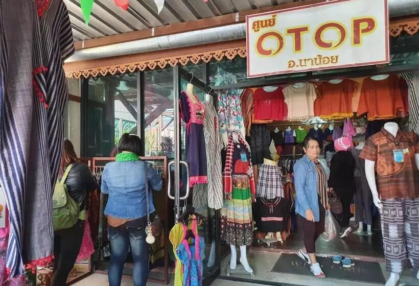 Hotelli Huen Fai Mae Jampee