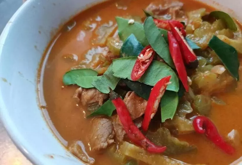 Hotelli Huen Fai Mae Jampee