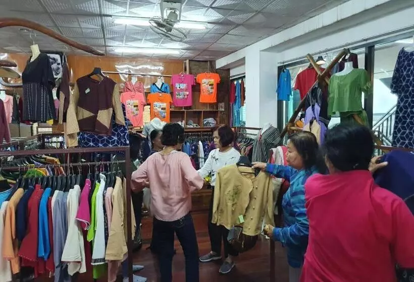 Hotelli Huen Fai Mae Jampee