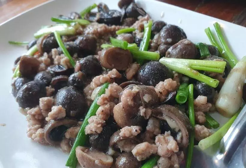 Hotelli Huen Fai Mae Jampee