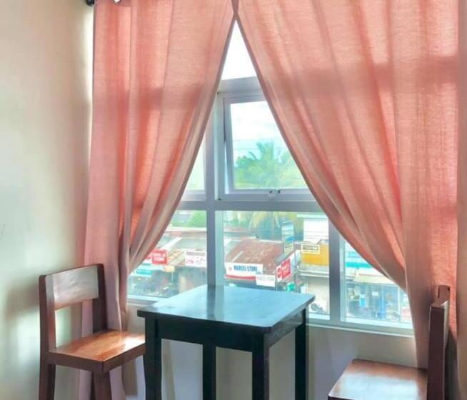 בית מלון כפרי Jm Backpackers Hometel