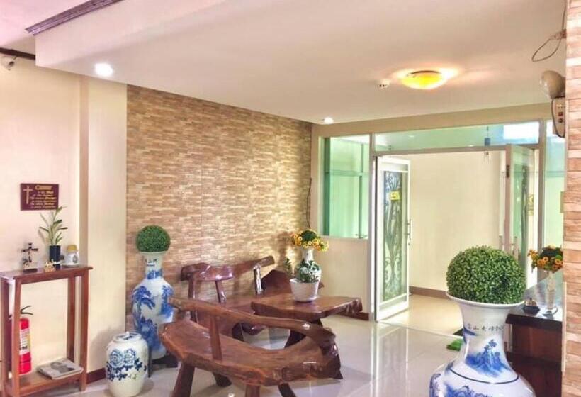 בית מלון כפרי Jm Backpackers Hometel