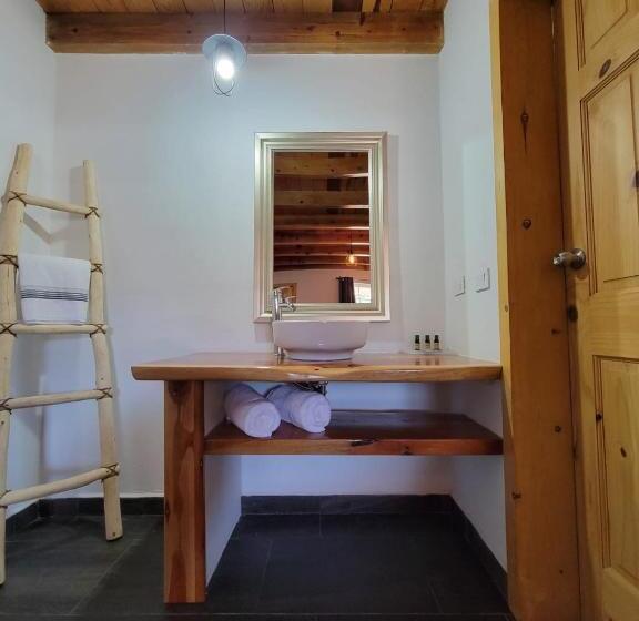 هتل Meson Del Bosque