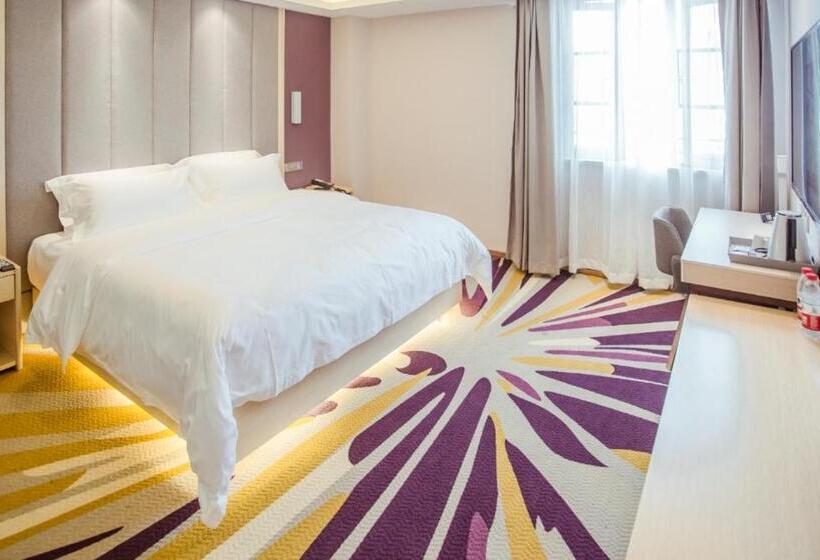 Lavande Hotels Jingshan Bus Station