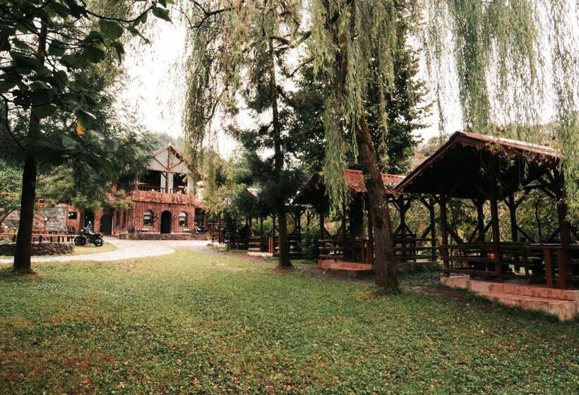 Lome çiftliği Otel Ve Restoran