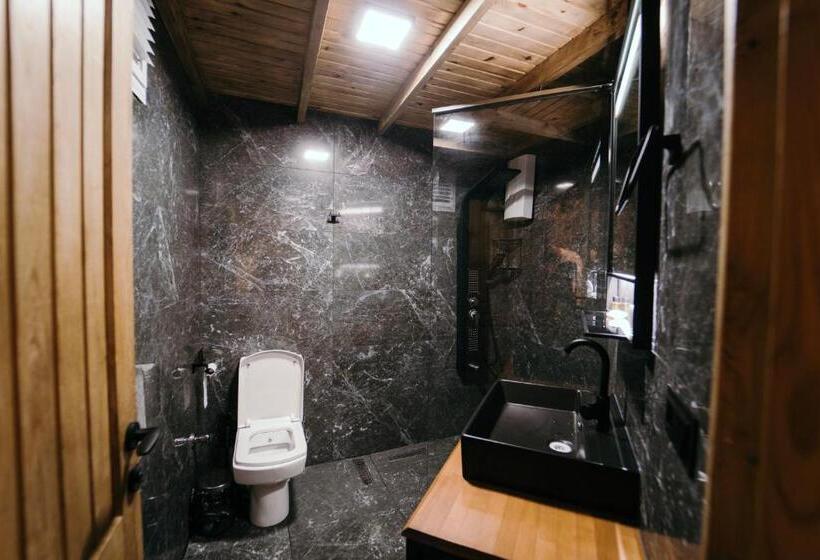 Lome çiftliği Otel Ve Restoran