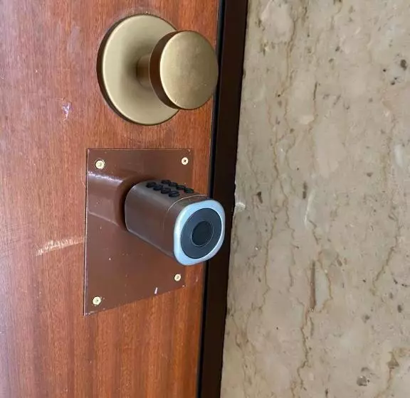 پانسیون Megaride S Dépendance