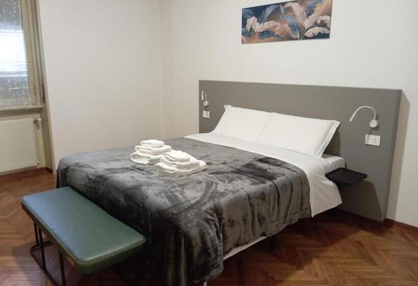 Pension (Hôtel basse catégorie) Megaride S Dépendance