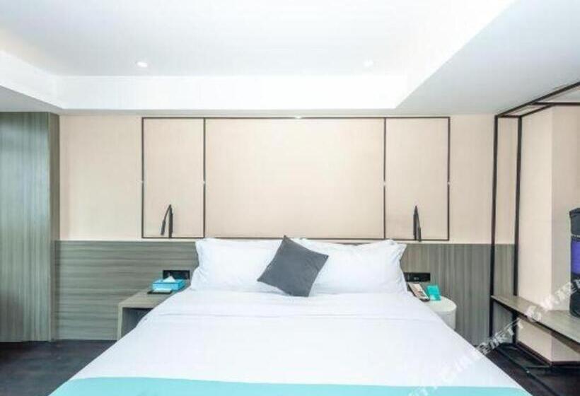 Xana Hotelle Nanchang Gaoxin Xincheng Wuyue Plaza