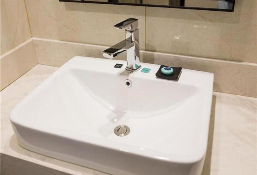 Xana Hotelle Nanchang Gaoxin Xincheng Wuyue Plaza