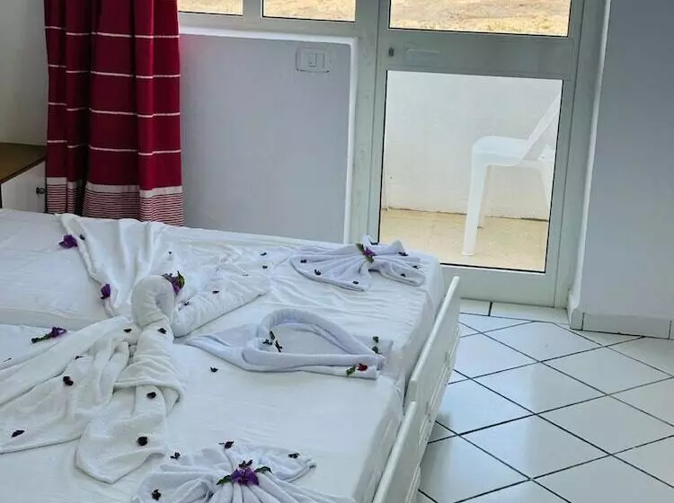 Hotelli Best Beach  Family Only