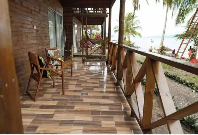 Hotelli Meraki Nuqui