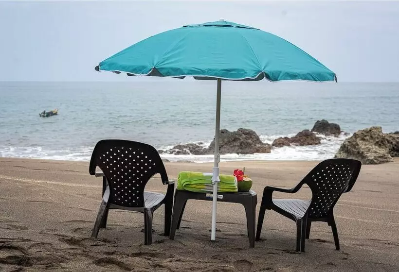 Hotelli Meraki Nuqui