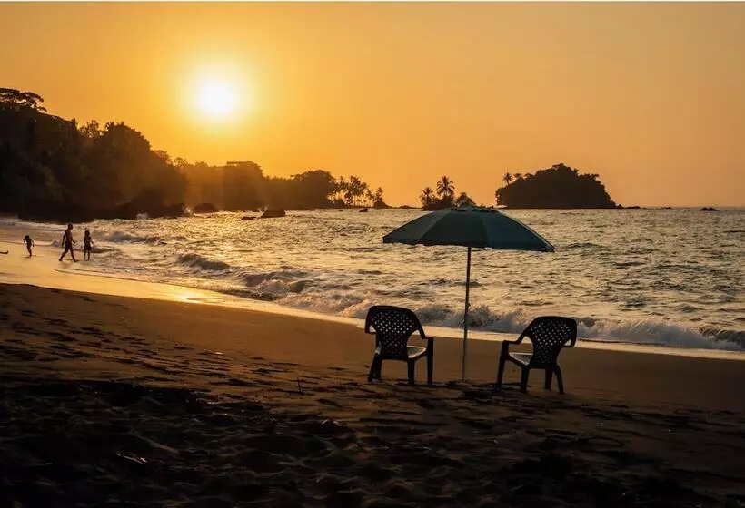 Hotelli Meraki Nuqui