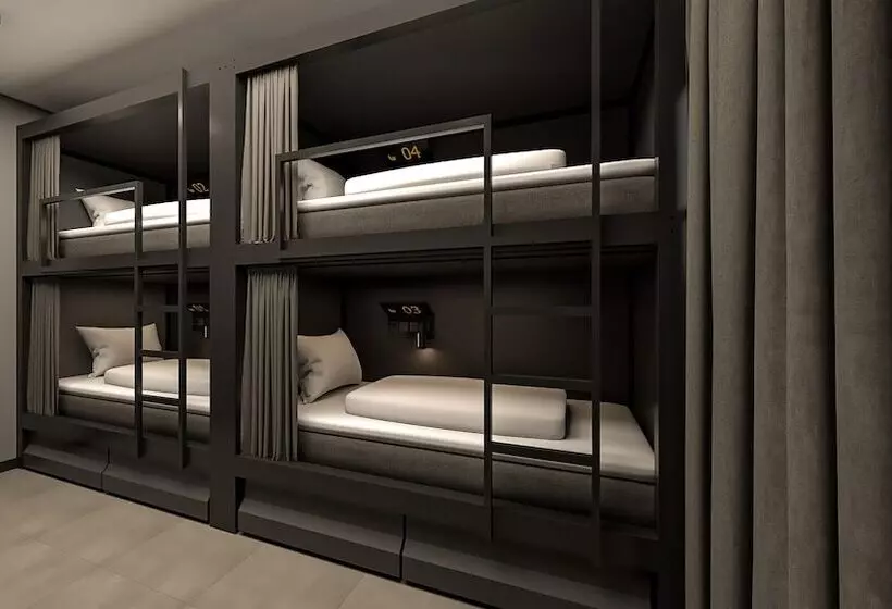 Little Monkey Hostel   Private Pods