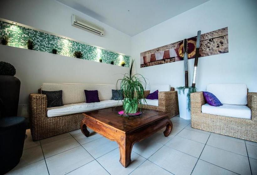 בית מלון כפרי Chris