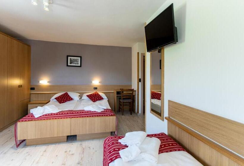 ホテル Ciasa Alpina Relax