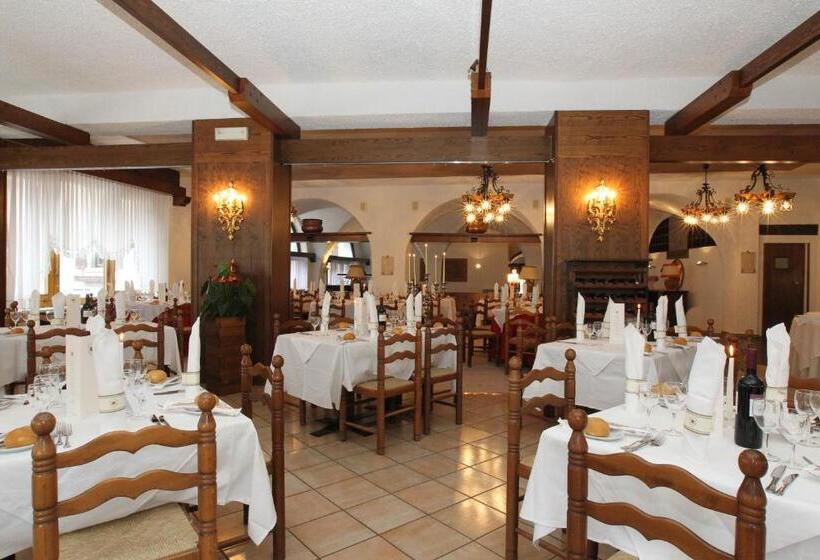 Отель Olympic Turismo Antico Borgo