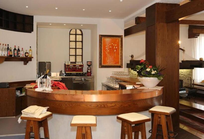 Отель Olympic Turismo Antico Borgo