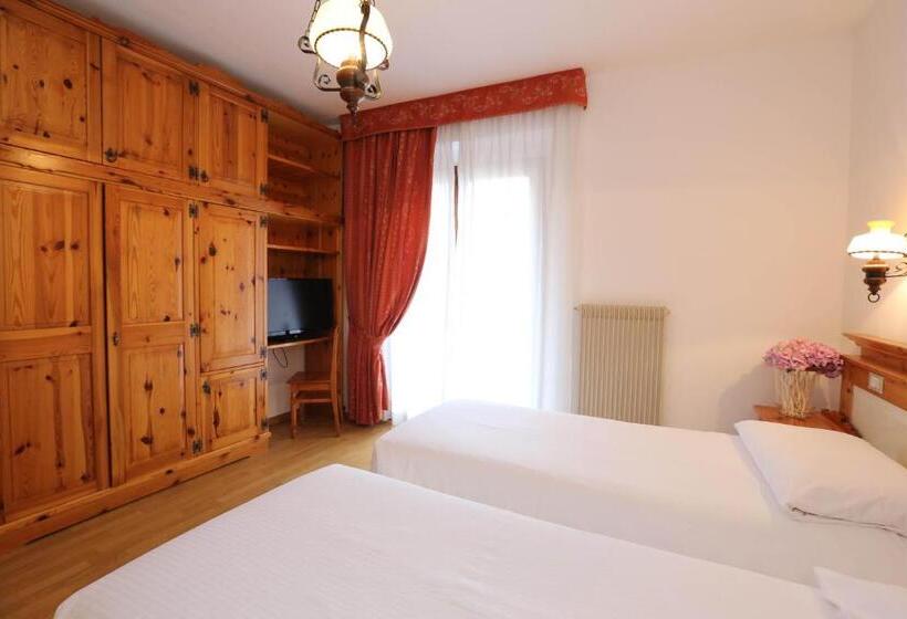 Отель Olympic Turismo Antico Borgo