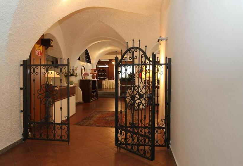 Отель Olympic Turismo Antico Borgo