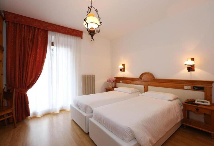 Отель Olympic Turismo Antico Borgo