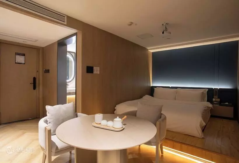 هتل Ramada Encore By Wyndham Wuhan Int L Conference Center
