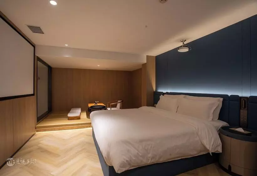 هتل Ramada Encore By Wyndham Wuhan Int L Conference Center