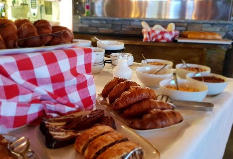 هتل Alpino Lodge Bivio